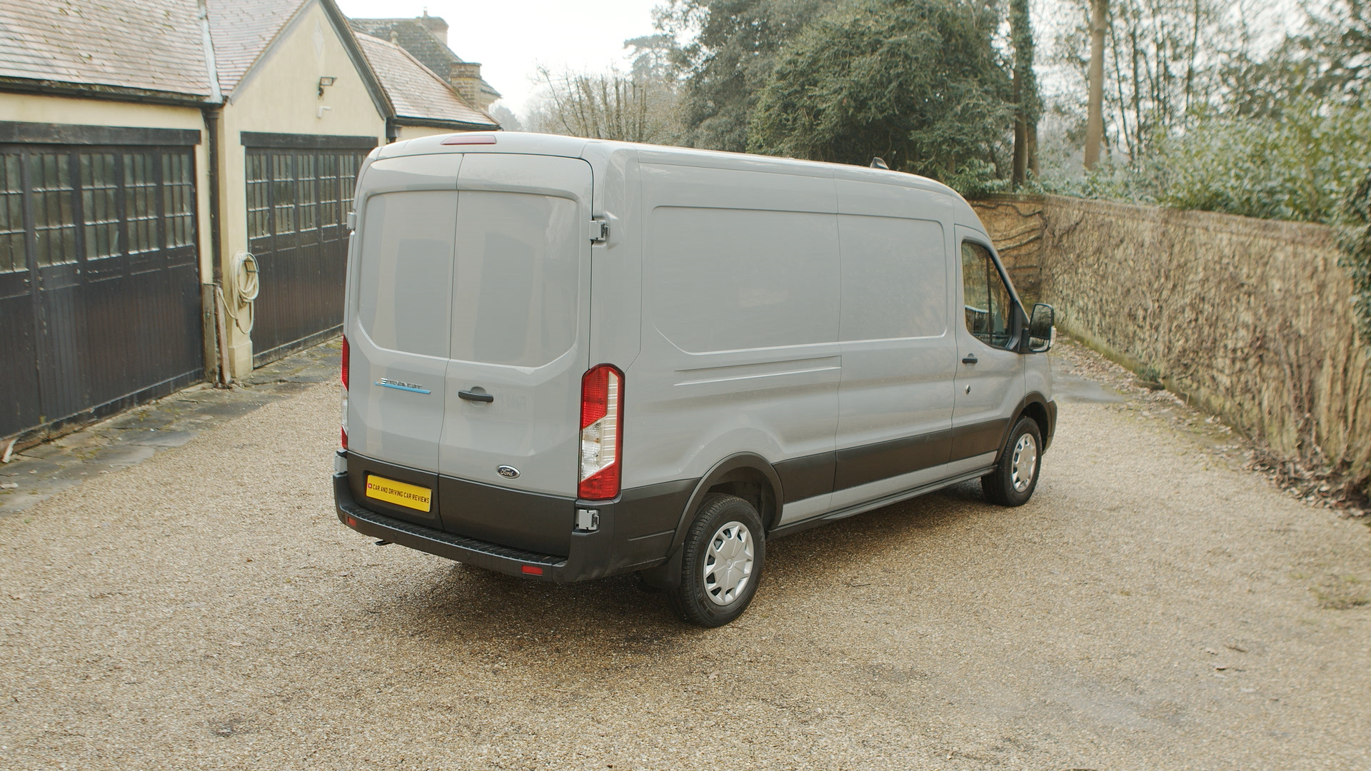 FORD TRANSIT 135kW 68kWh H2 Leader Van Auto [DAP]